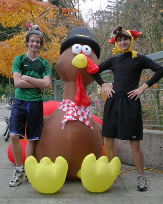 12680 Turkey Trot 2005 turkeys
