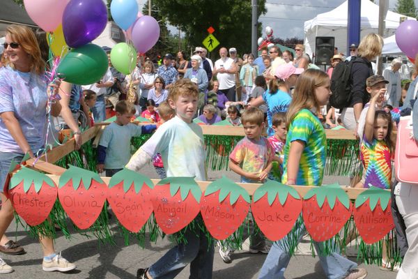 9463 Festival 05 Kids Parade