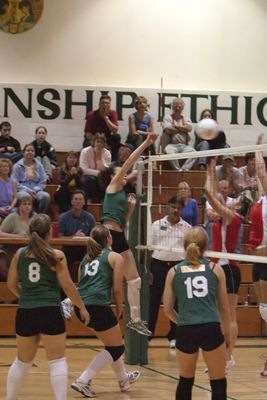 5225 Volleyball v Orting