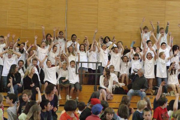 8793 5gr Graduation 2005