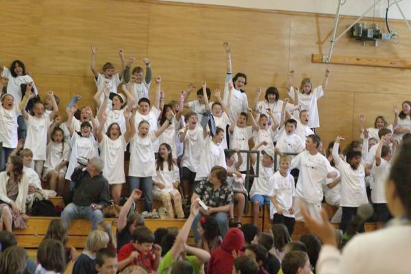 8794 5gr Graduation 2005