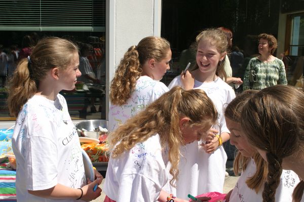 8919 5gr Graduation 2005
