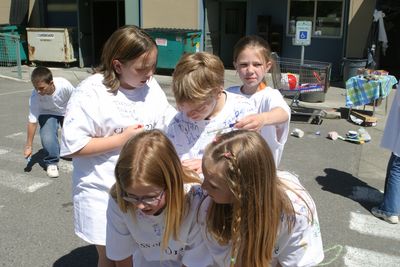 8933 5gr Graduation 2005