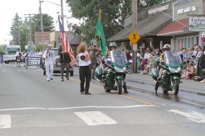 9509 Festival 05 Parade1