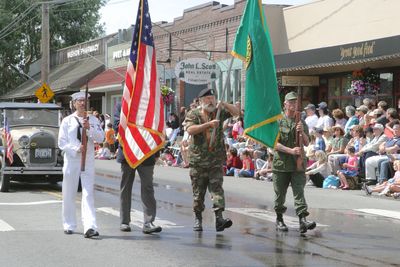 9511 Festival 05 Parade1