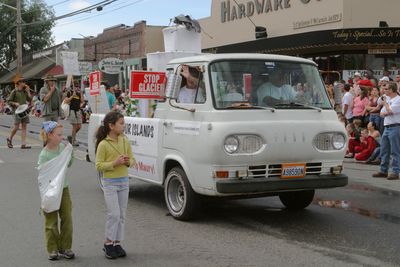 9570 Festival 05 Parade1