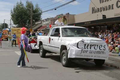 9578 Festival 05 Parade1