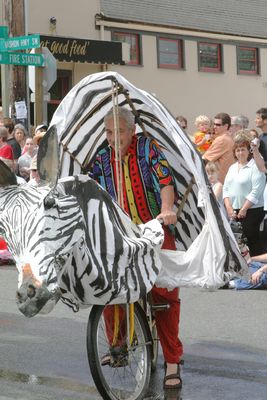 9590 Festival 05 Parade1