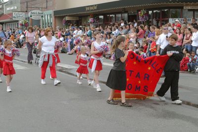 9618 Festival 05 Parade1