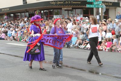 9624 Festival 05 Parade1