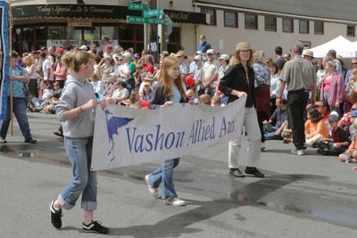 9642 Festival 05 Parade1