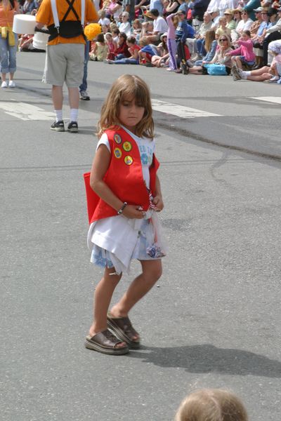9672 Festival 05 Parade2