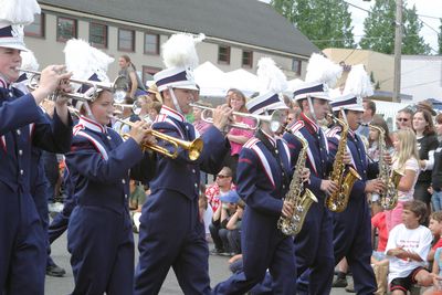 9714 Festival 05 Parade2