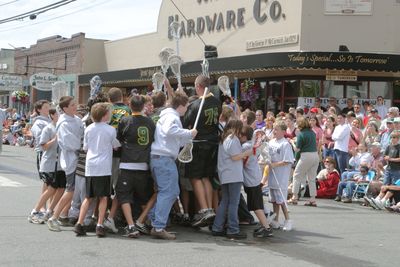 9754 Festival 05 Parade2