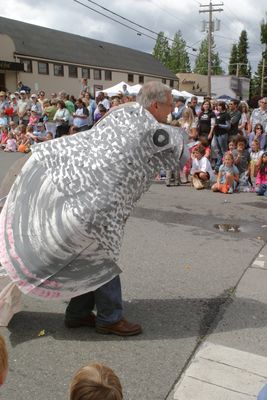 9764 Festival 05 Parade2