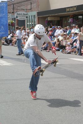 9776 Festival 05 Parade2