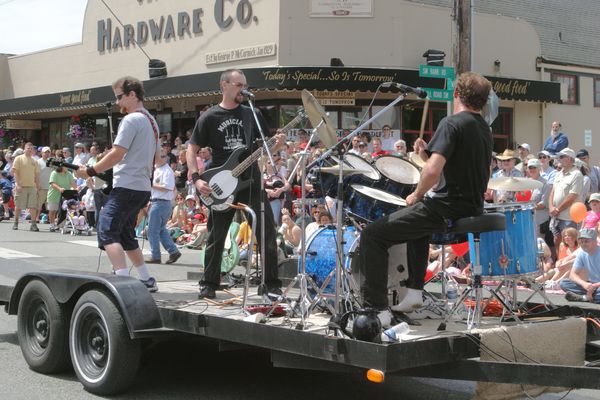 9803 Festival 05 Parade2