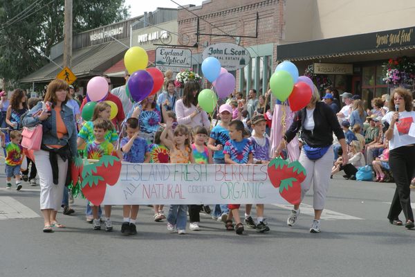 9460 Festival 05 Kids Parade