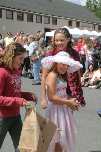 9469 Festival 05 Kids Parade