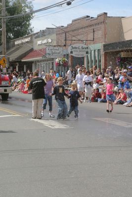 9500 Festival 05 Kids Parade