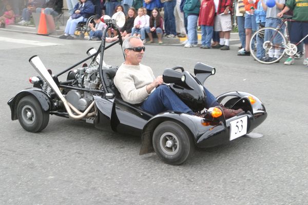 0735 Festival 05 Car Parade