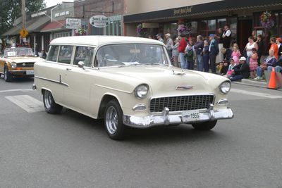 0748 Festival 05 Car Parade