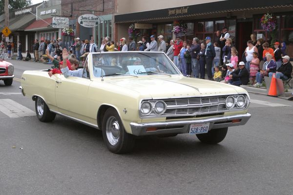 0752 Festival 05 Car Parade