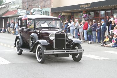 0765 Festival 05 Car Parade