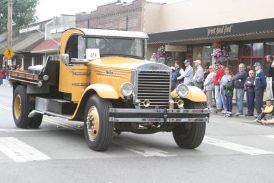 0768 Festival 05 Car Parade