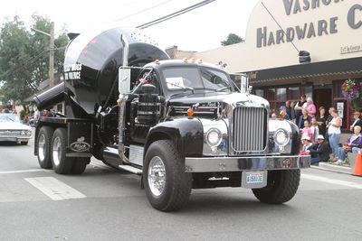 0780 Festival 05 Car Parade