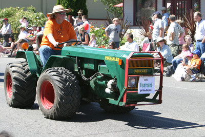 19136 Grand Parade