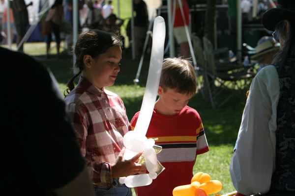 19852 Saturday Festival Scenes