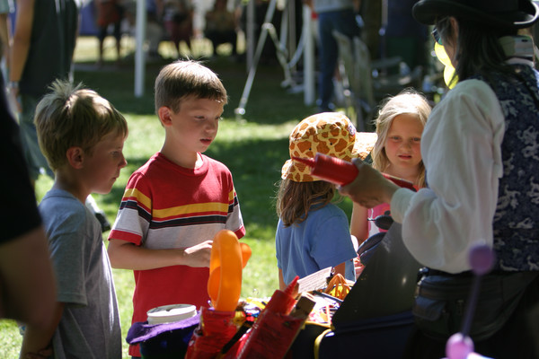 19857 Saturday Festival Scenes