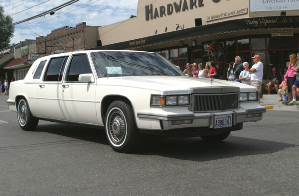 20433 Classic Car Parade