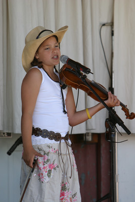 21014 Just Fiddlin Round