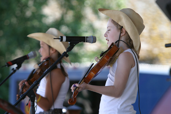 21047 Just Fiddlin Round