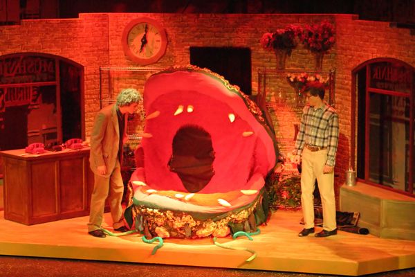 4840 Little Shop Fri