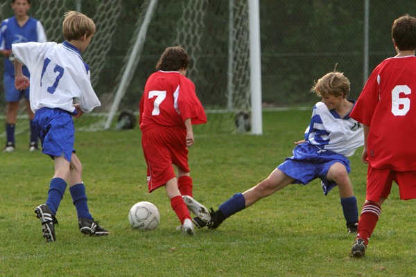 1561_McM_Boys_Soccer_v_Seattle_Chr_10232006