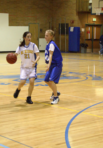 7742_Girls_Varsity_v_Orting_03012004