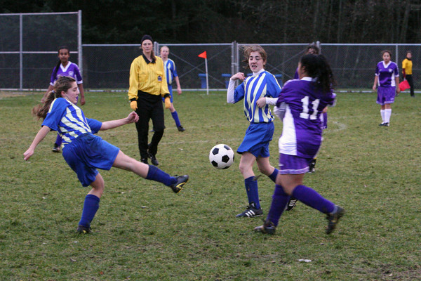4315_McM_Girls_Soccer_v_Showalter_12112006