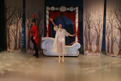 1542Nutcracker Sat