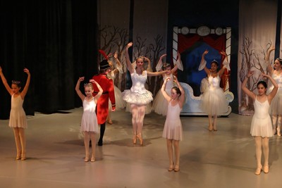 1545Nutcracker Sat