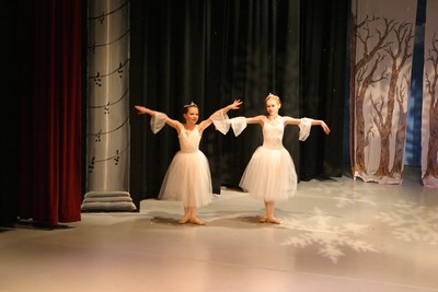 1549Nutcracker Sat