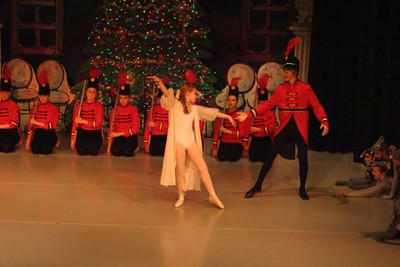 1807Nutcracker Sun