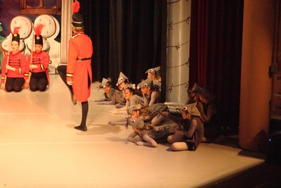 1808Nutcracker Sun