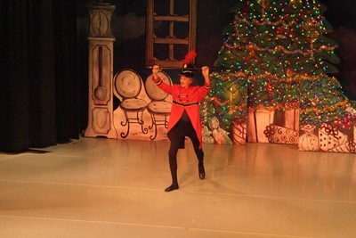 1814Nutcracker Sun