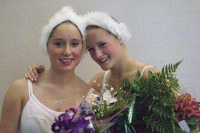 6875 Swan Lake