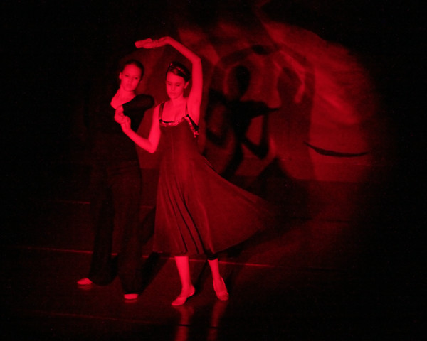 1265 the Black Gloves 101908