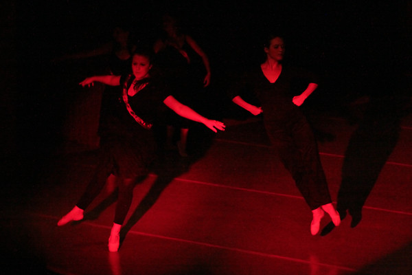 1284 the Black Gloves 101908