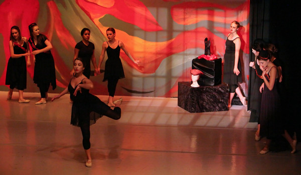 1330 the Black Gloves 101908